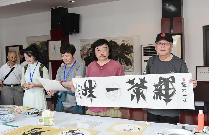 峨眉山市图书馆新任领导团队引领创新与发展浪潮